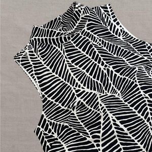 MELLODAY Black and White Patterned Blouse